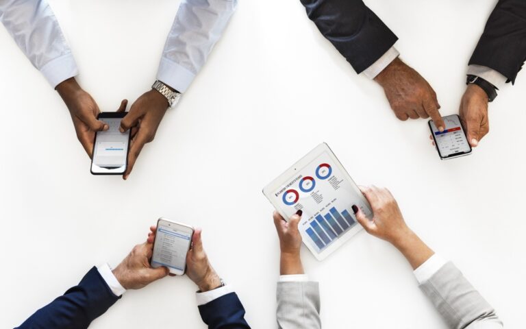 modern, Smartphones, Arbeit, Team, einzeln